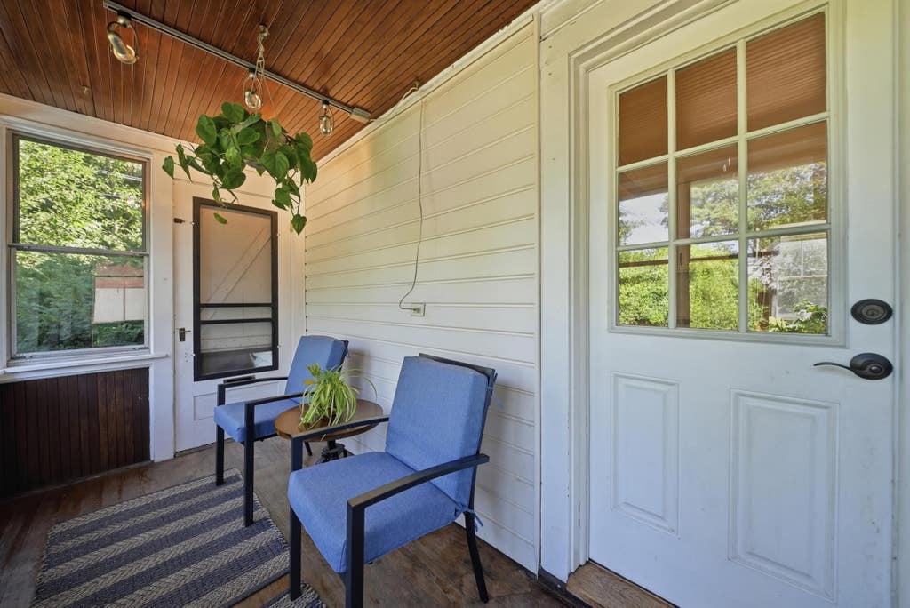 Photo of 45 Oak Street, Dover, NH 03820 (MLS # 5103678)
