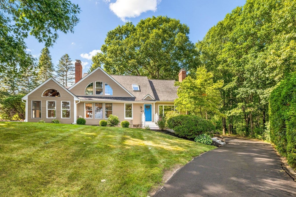 Photo of 10 Landing Way, Dover, NH 03820 (MLS # 5106047)