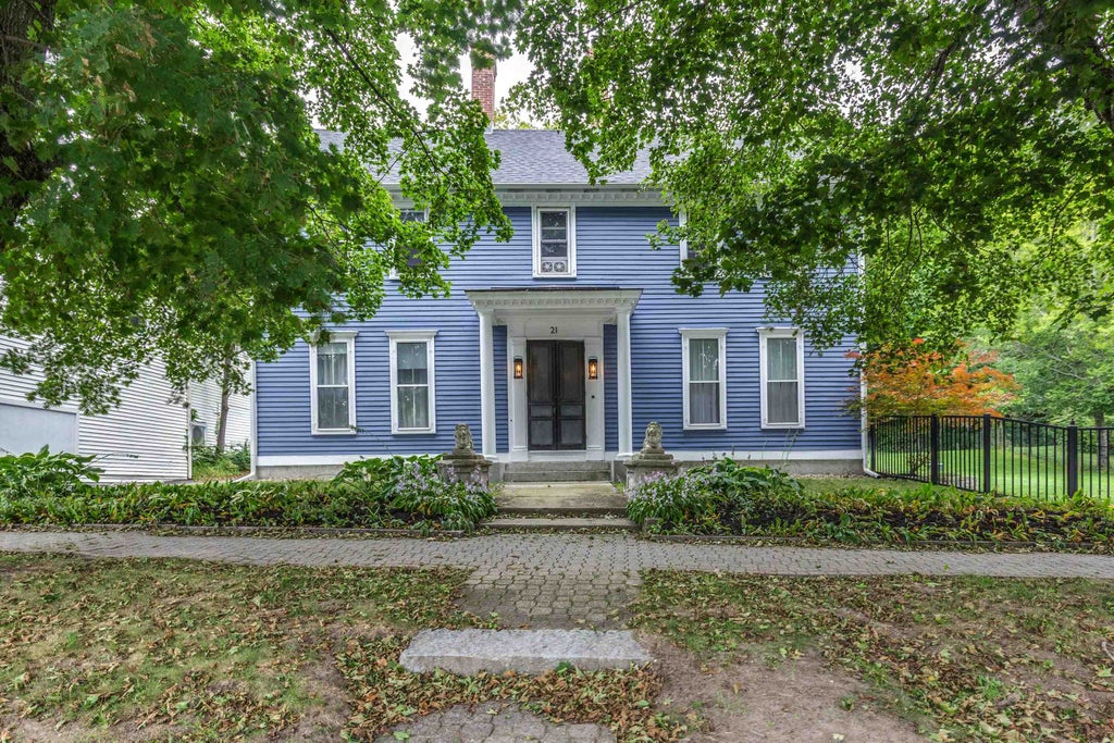 Photo of 21 E Main Street, Warner, NH 03278 (MLS # 5110480)