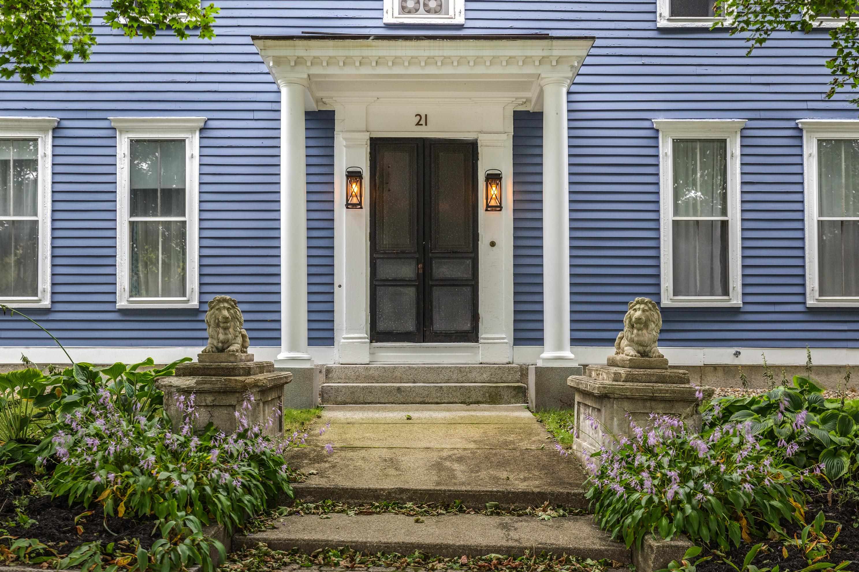 21 E Main Street