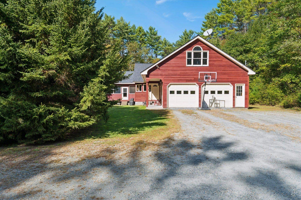 Photo of 585 Route 12A, Plainfield, NH 03781 (MLS # 5112118)