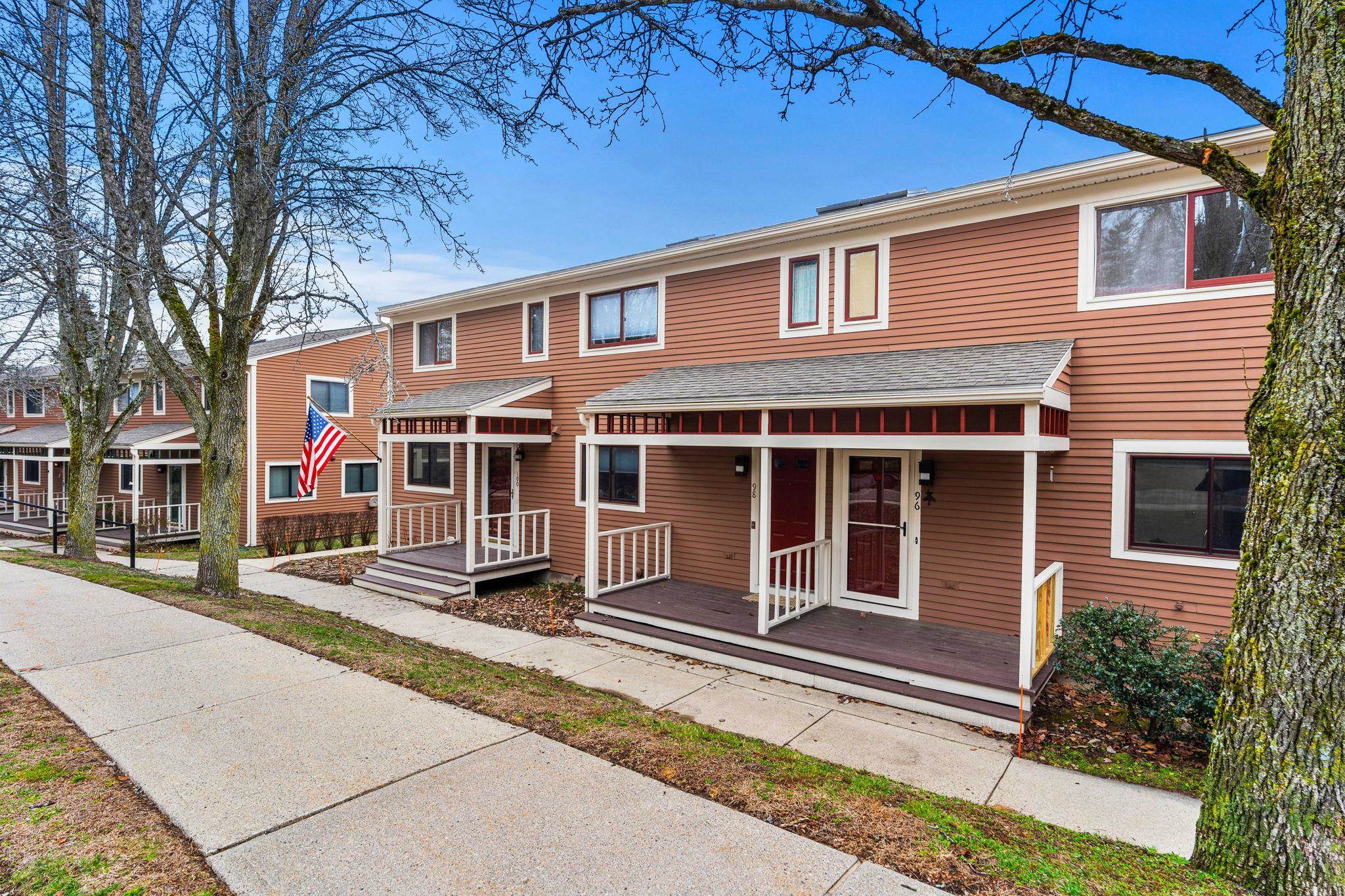 96 Spinnaker Way 96