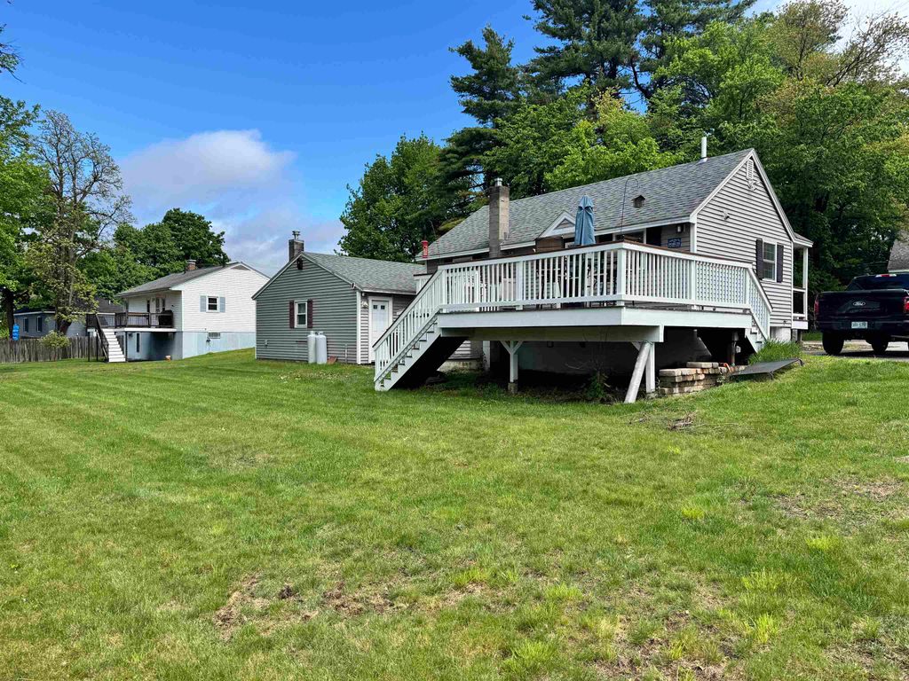 Photo of 29 Lee Avenue, Manchester, NH 03109 (MLS # 5090781)