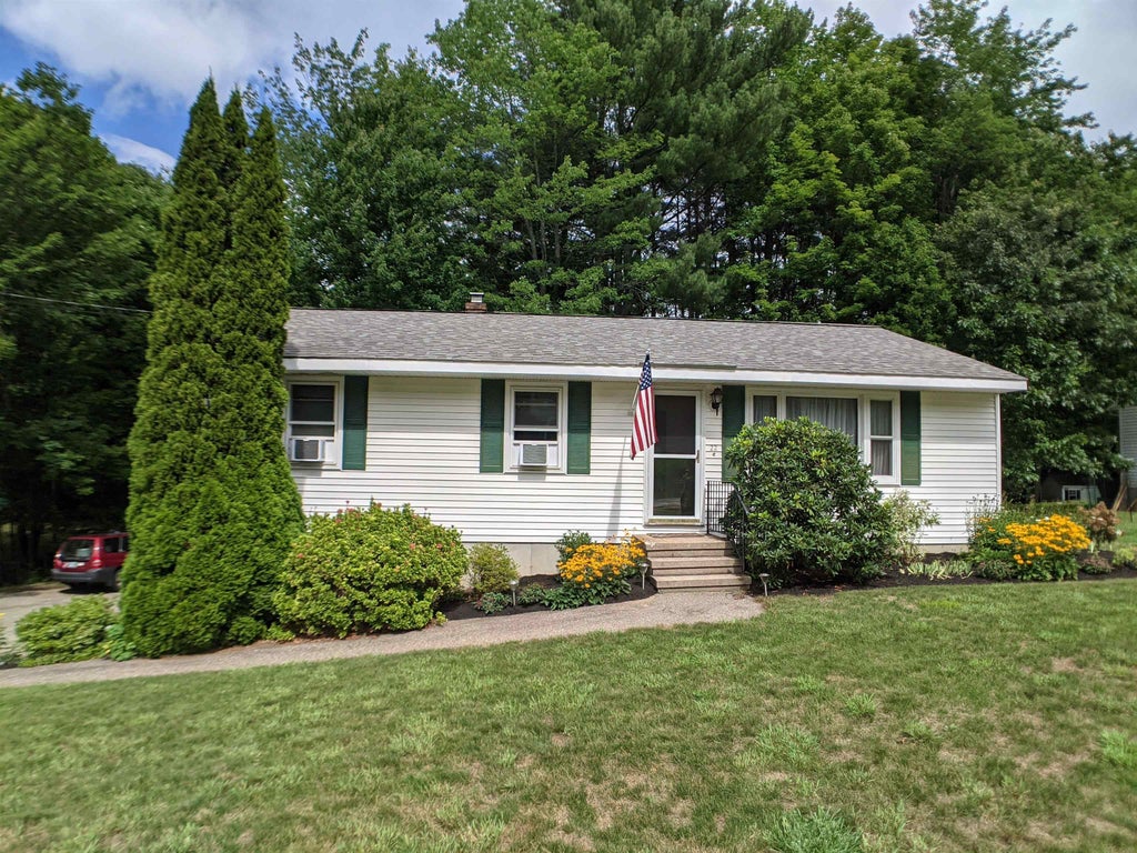 Photo of 22 Emerald Drive, Laconia, NH 03246 (MLS # 5108682)