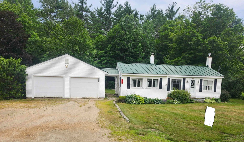 Photo of 1191 Us Route 302, Bartlett, NH 03812 (MLS # 5084565)