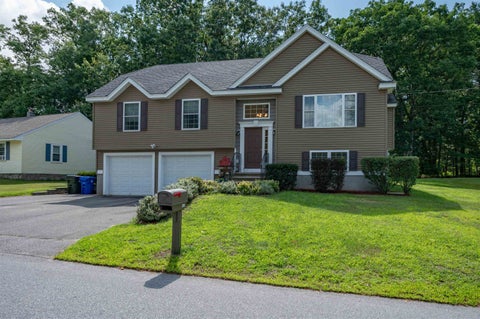 Photo of 208 Beaver Street, Manchester, NH 03104 (MLS # 5104491)
