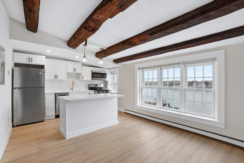 Photo of 101 Market Street #Apartment 5, Portsmouth, NH 03801 (MLS # 5114578)