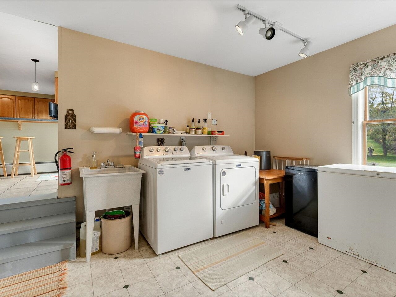 771 Robinson Road - Photo 4