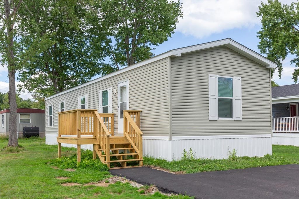 Photo of 16 South Emperor Drive, Concord, NH 03303 (MLS # 5106874)