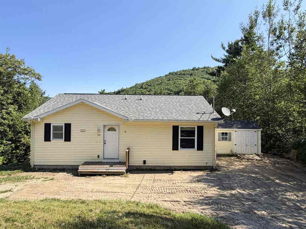 Photo of 25 Cynthia Drive, Alton, NH 03810 (MLS # 5104804)