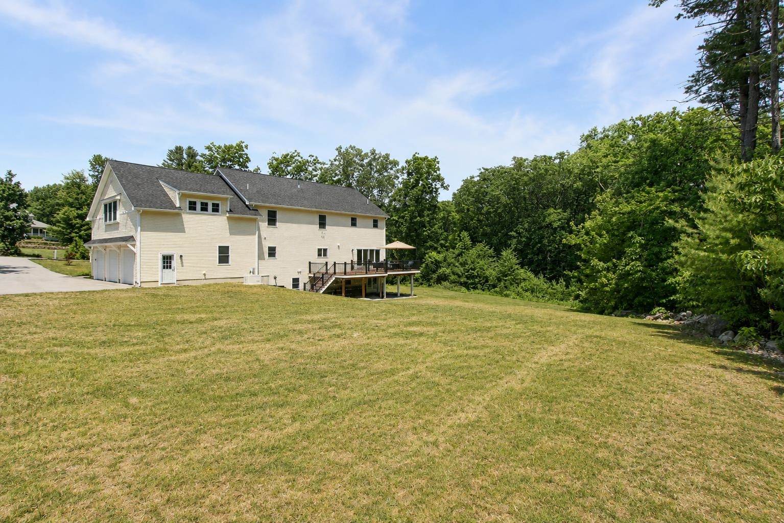 22 Austin Lane