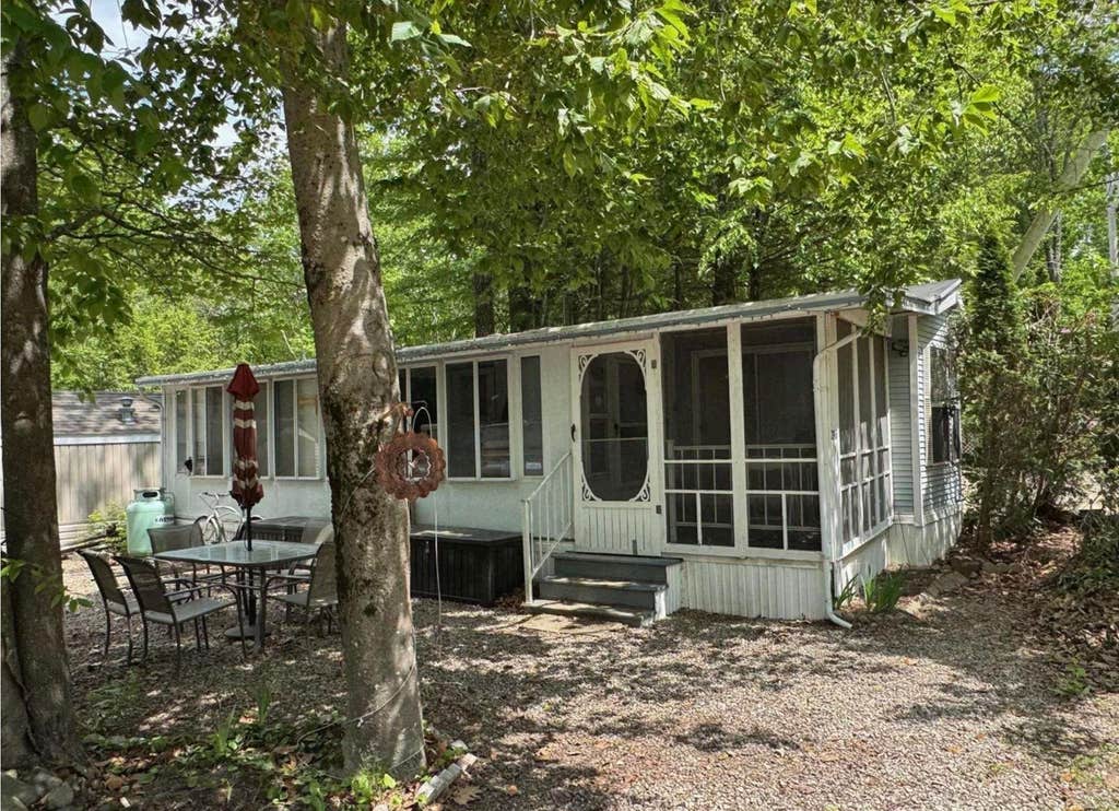 Photo of 296 Baxter Lake Drive, Rochester, NH 03867 (MLS # 5105383)