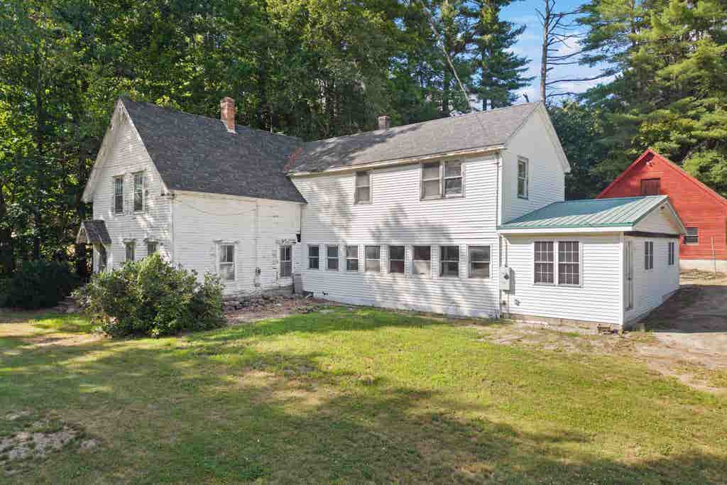 Photo of 1 Ridgewood Circle, Epsom, NH 03234 (MLS # 5106304)