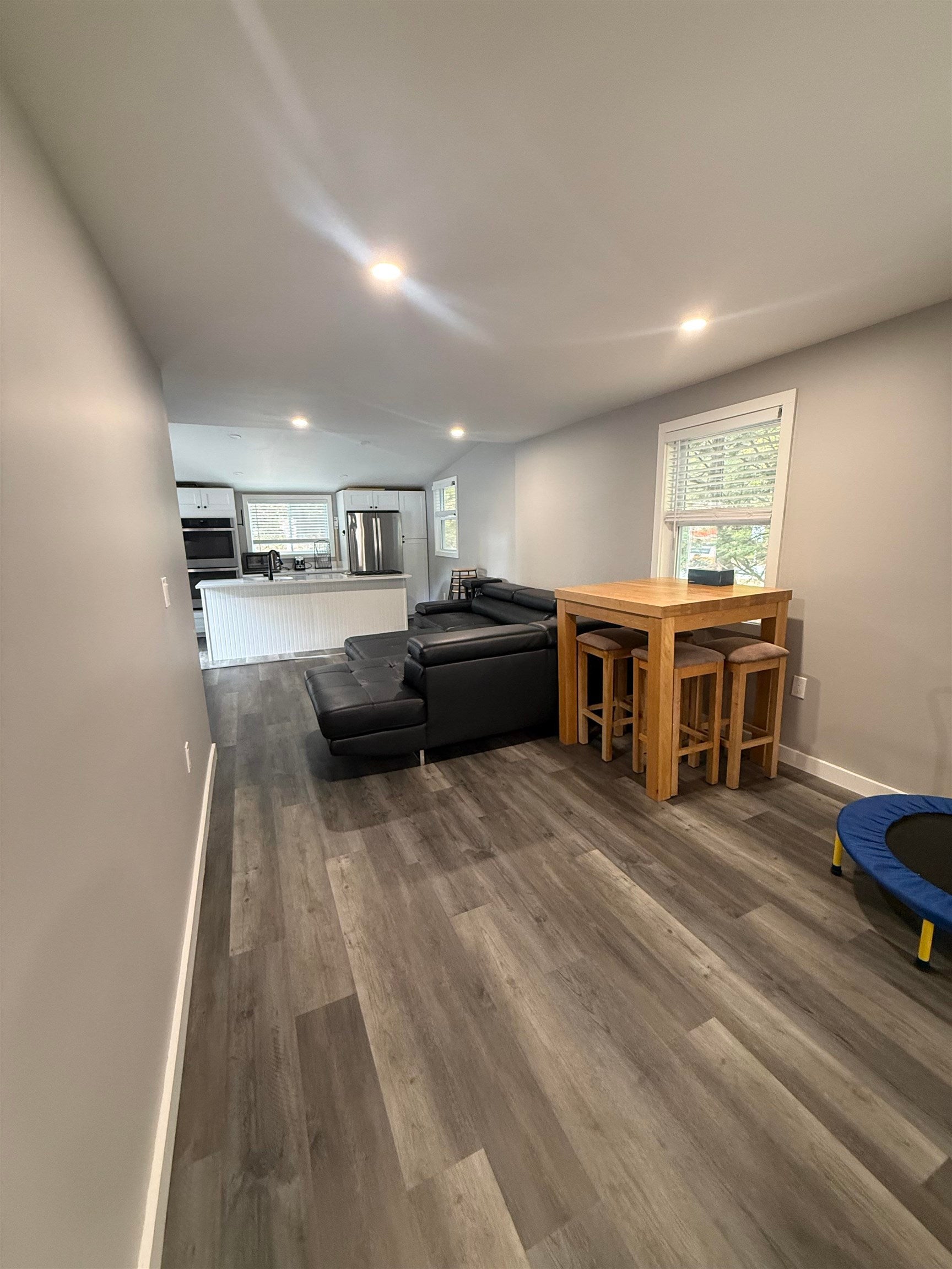 324 Main Street 9