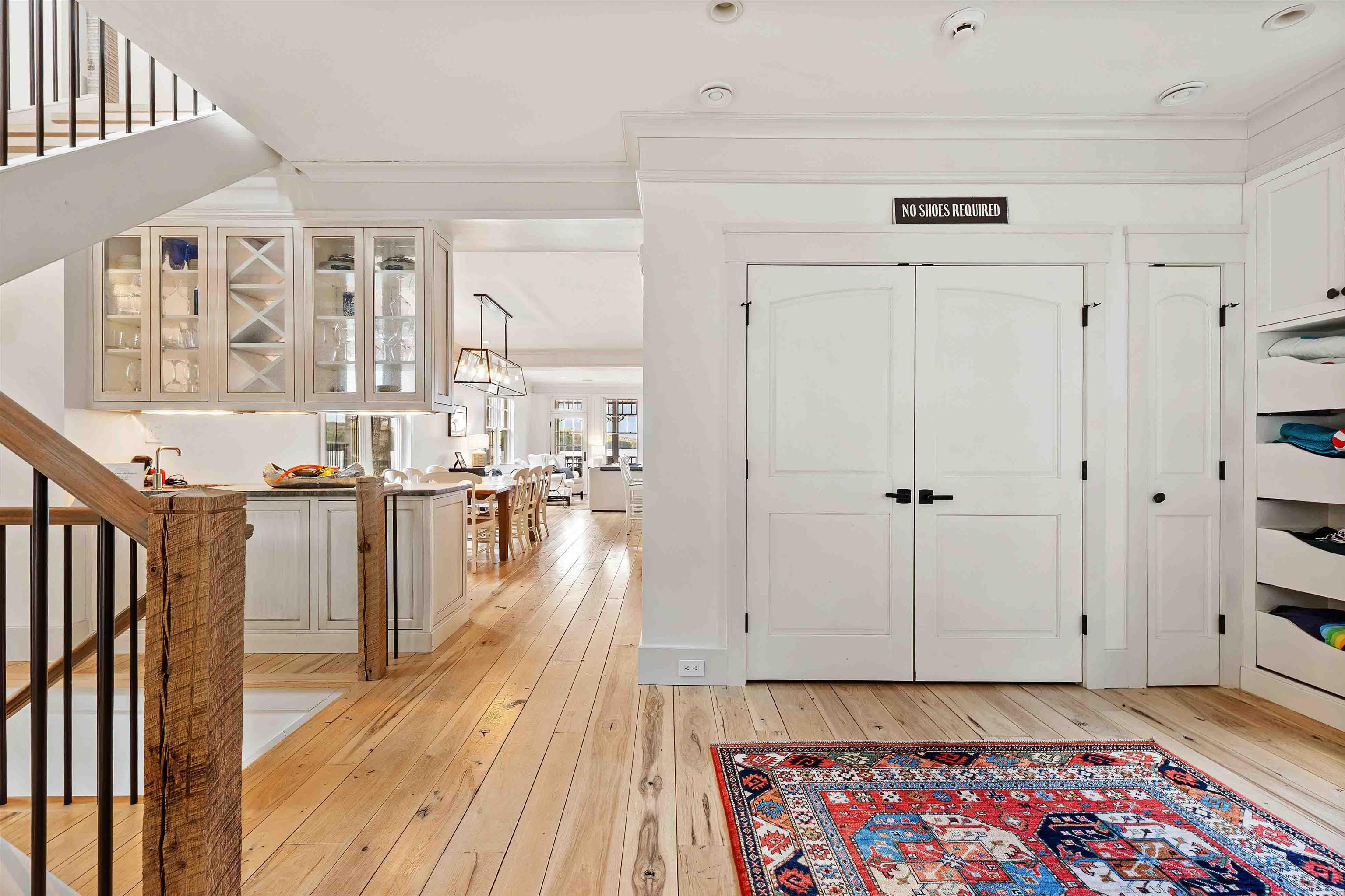 6 Lake Avenue