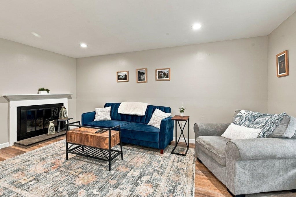 Photo of 8 Hemlock Forest Drive, Dover, NH 03820 (MLS # 5114862)