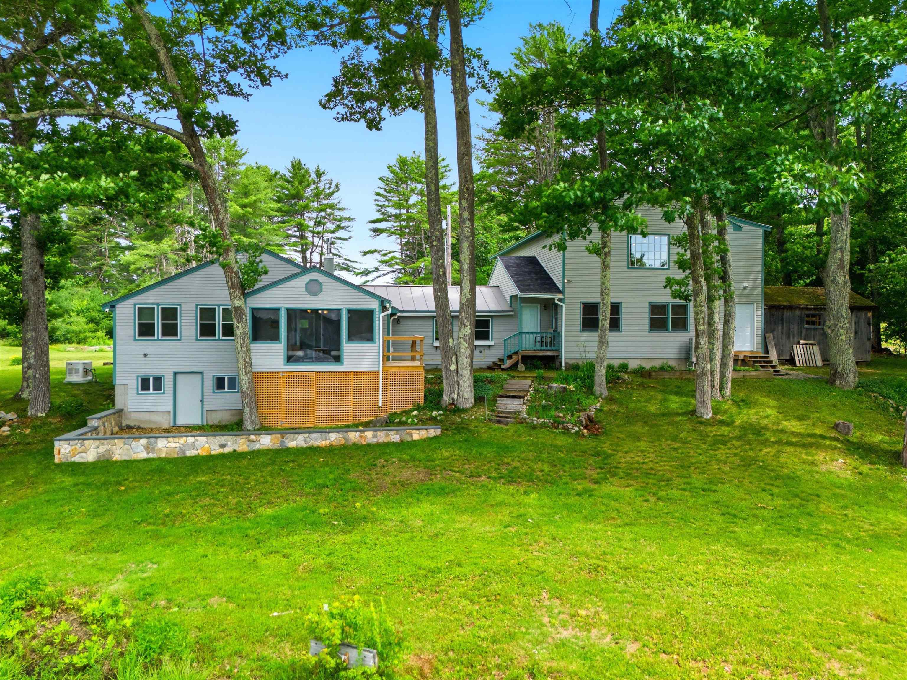 411 Bay Road