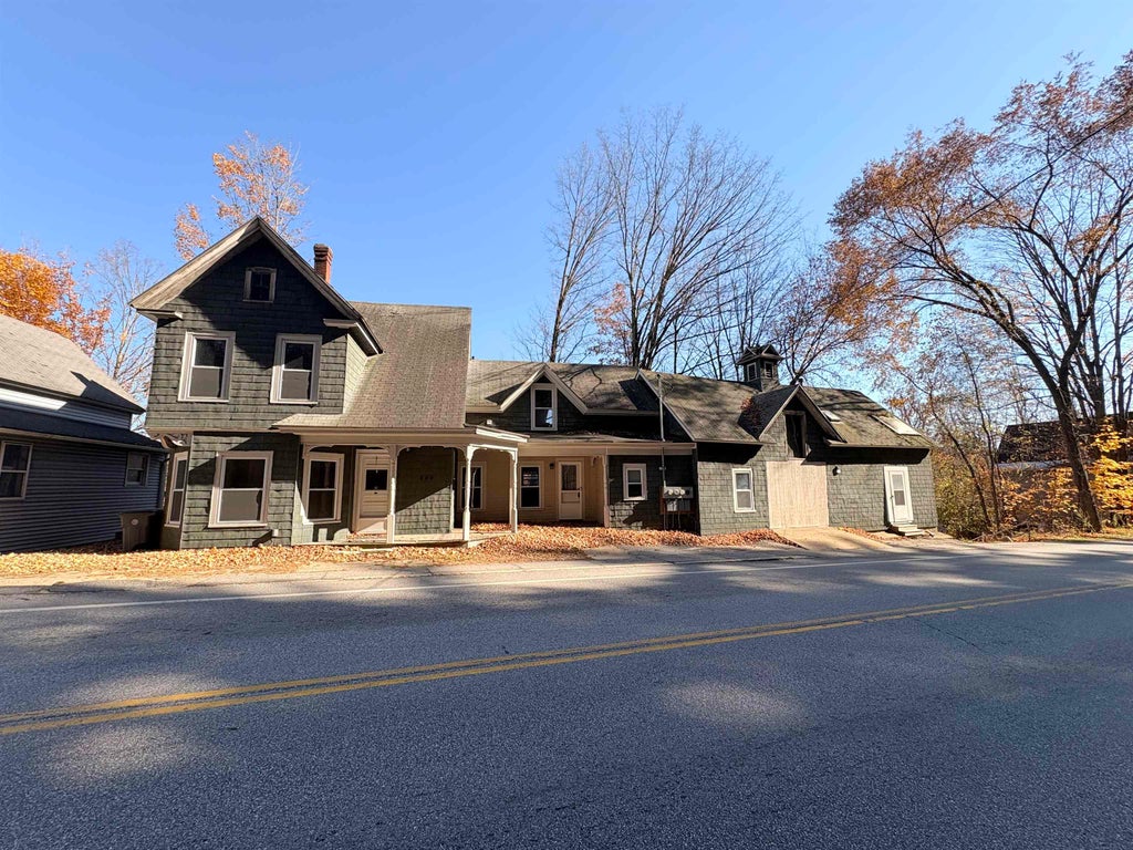 Photo of 449 W River Road #1, Hooksett, NH 03106 (MLS # 5116257)