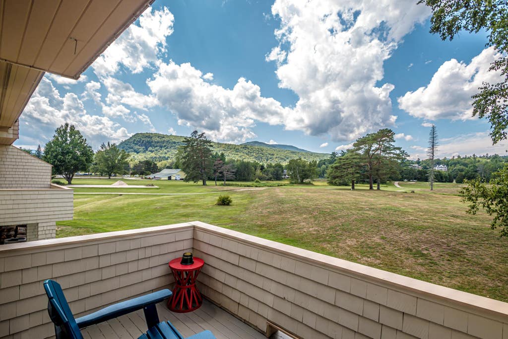 Photo of 29 Wentworth Hall Avenue, Jackson, NH 03846 (MLS # 5104333)