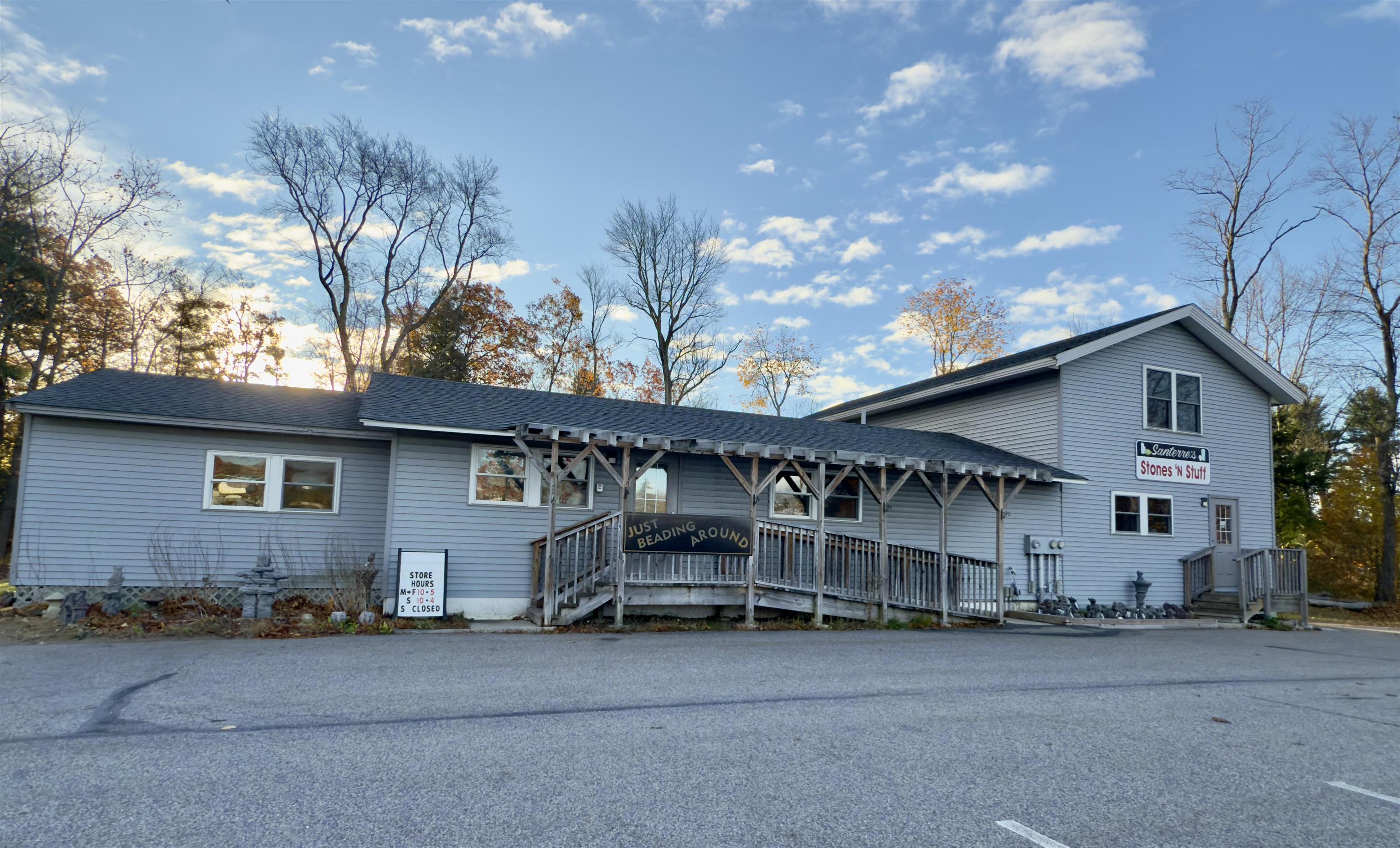 275 Calef Highway