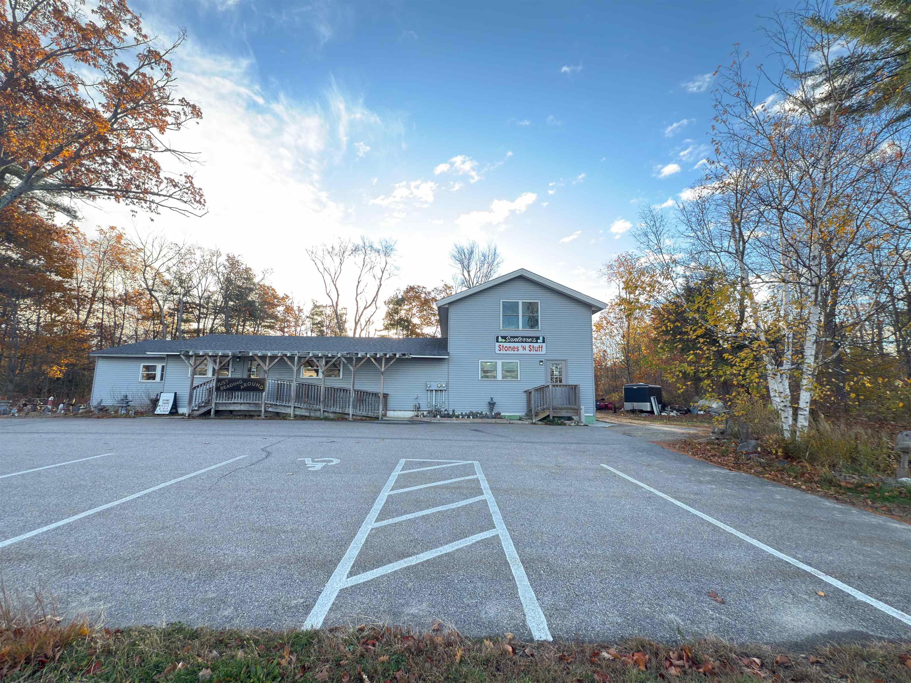 275 Calef Highway