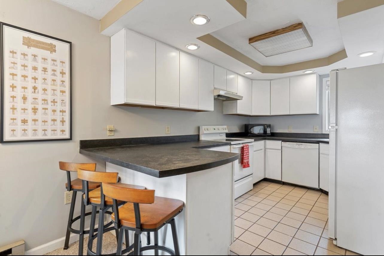 182-10 Pinnacle Road