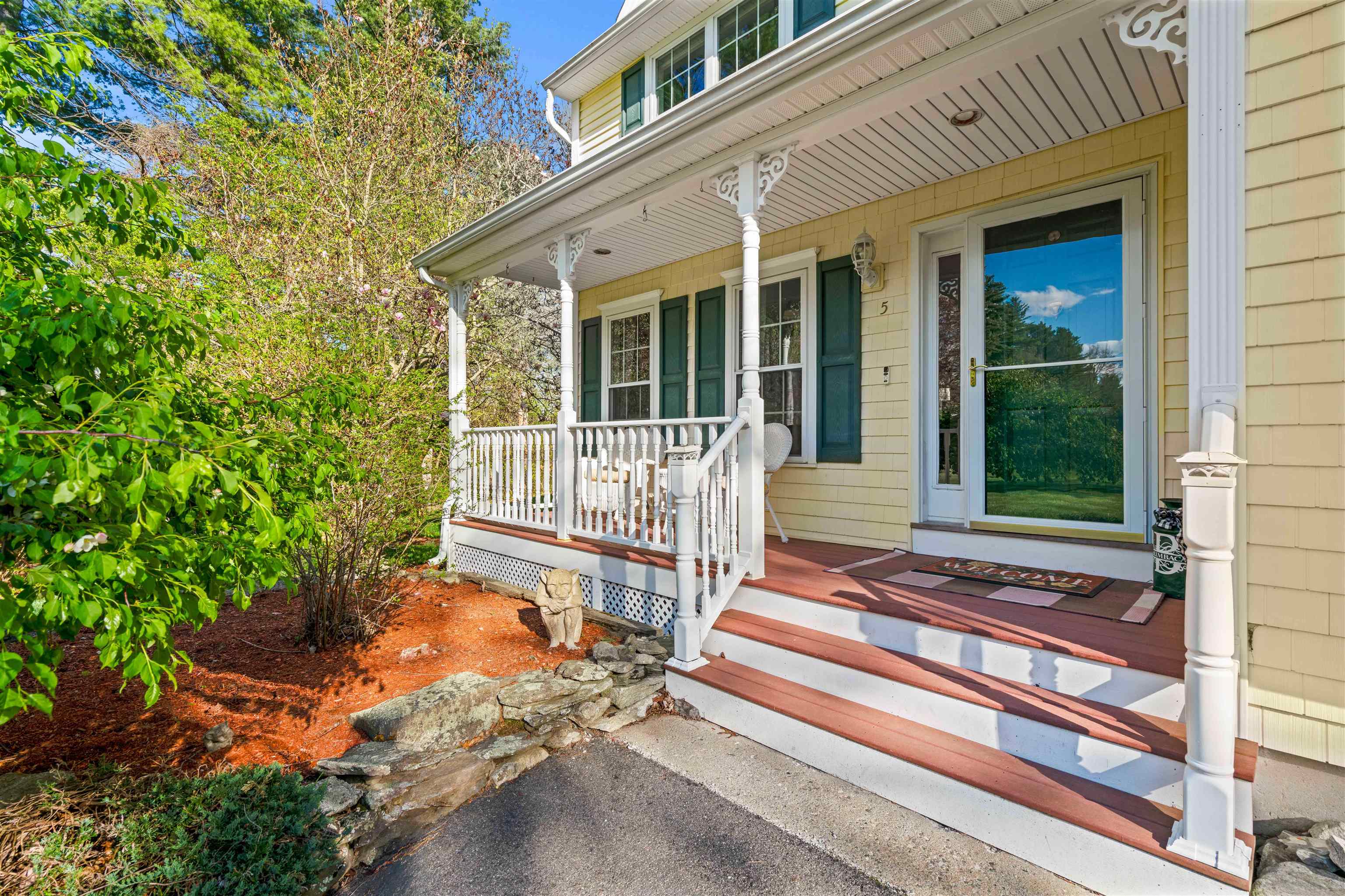 5 Spicebush Circle