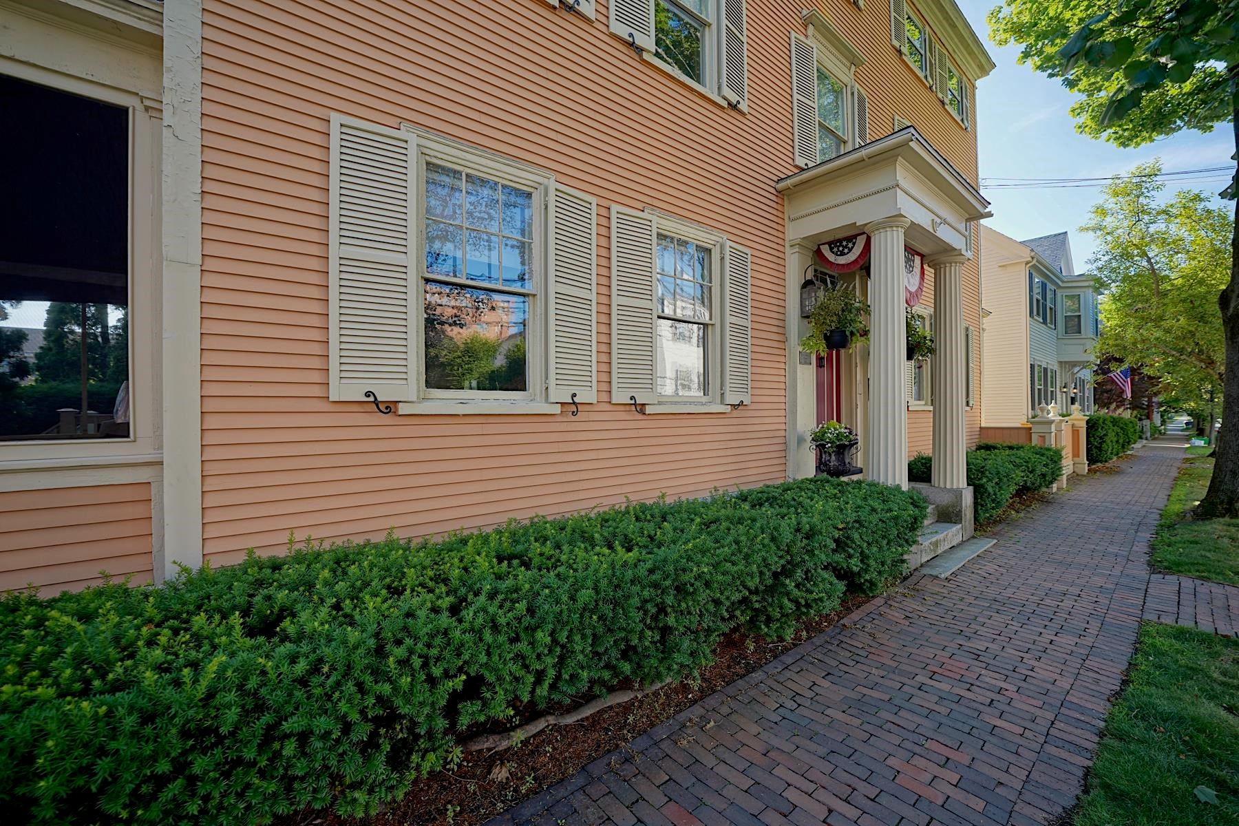 69 Richards Avenue