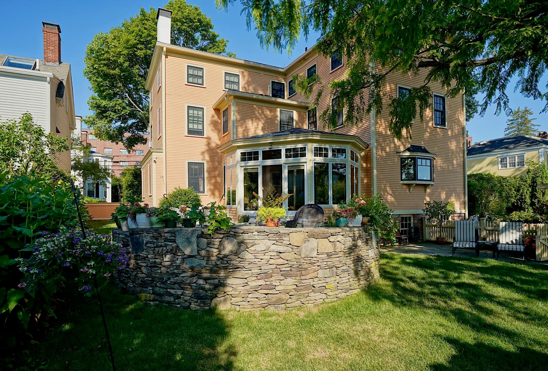 69 Richards Avenue