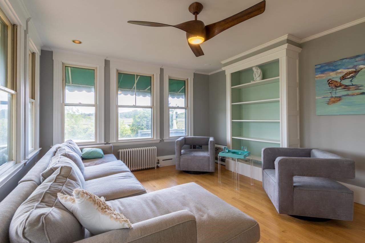 10 Sea Road