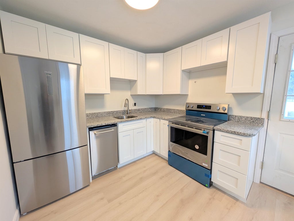 Photo of 139 S Main Street #3, Laconia, NH 03246 (MLS # 5115922)