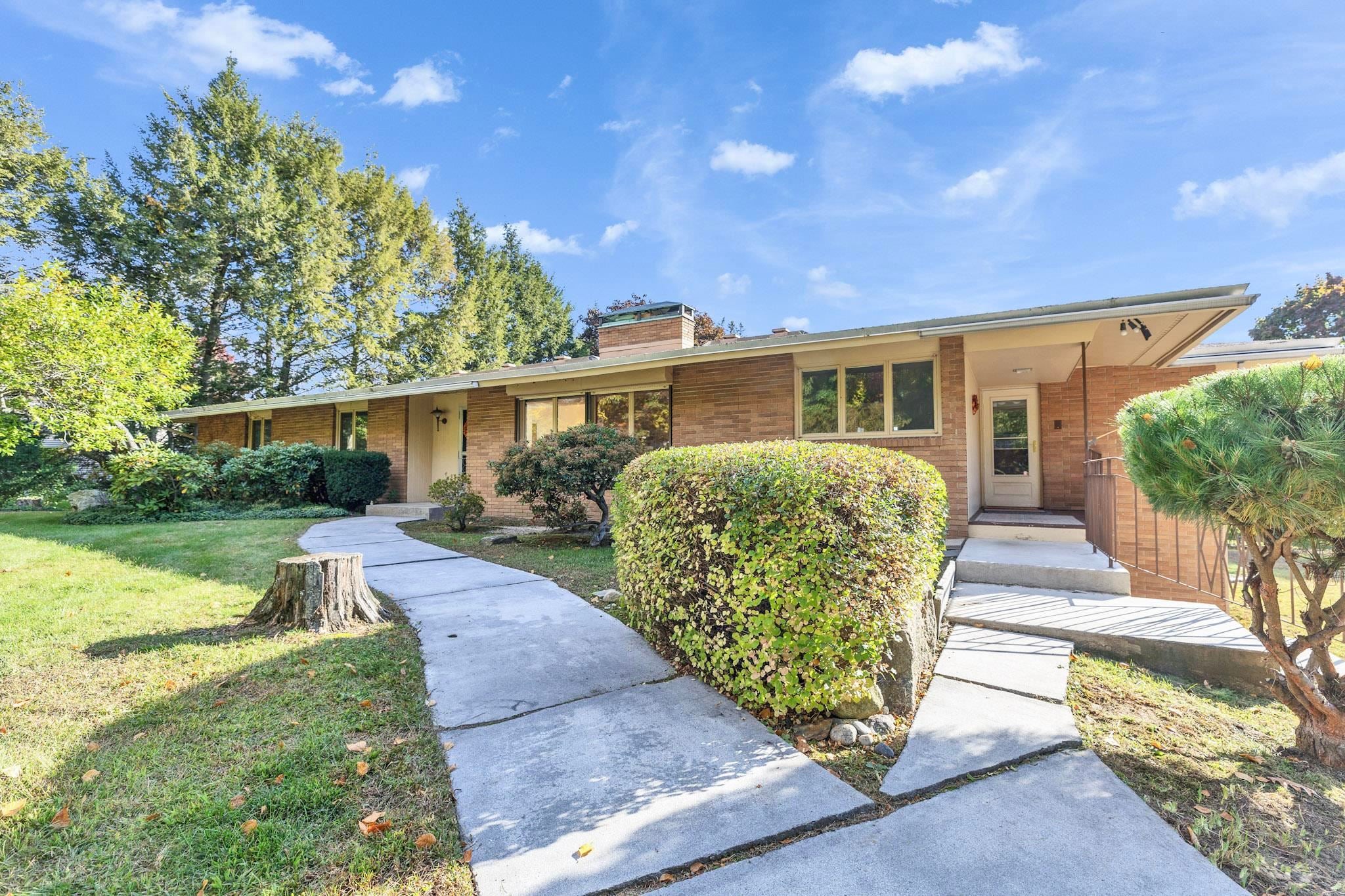 161 Lakeview Lane