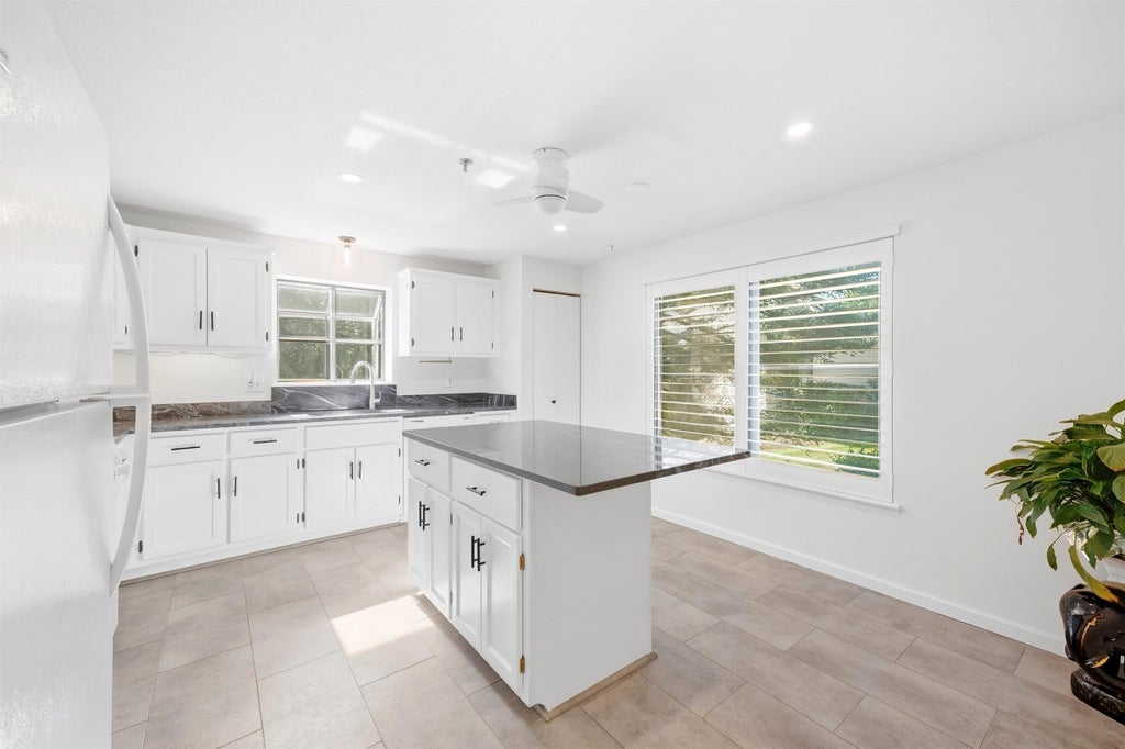 Photo of 18 Ironwood Lane, Atkinson, NH 03811 (MLS # 5111236)