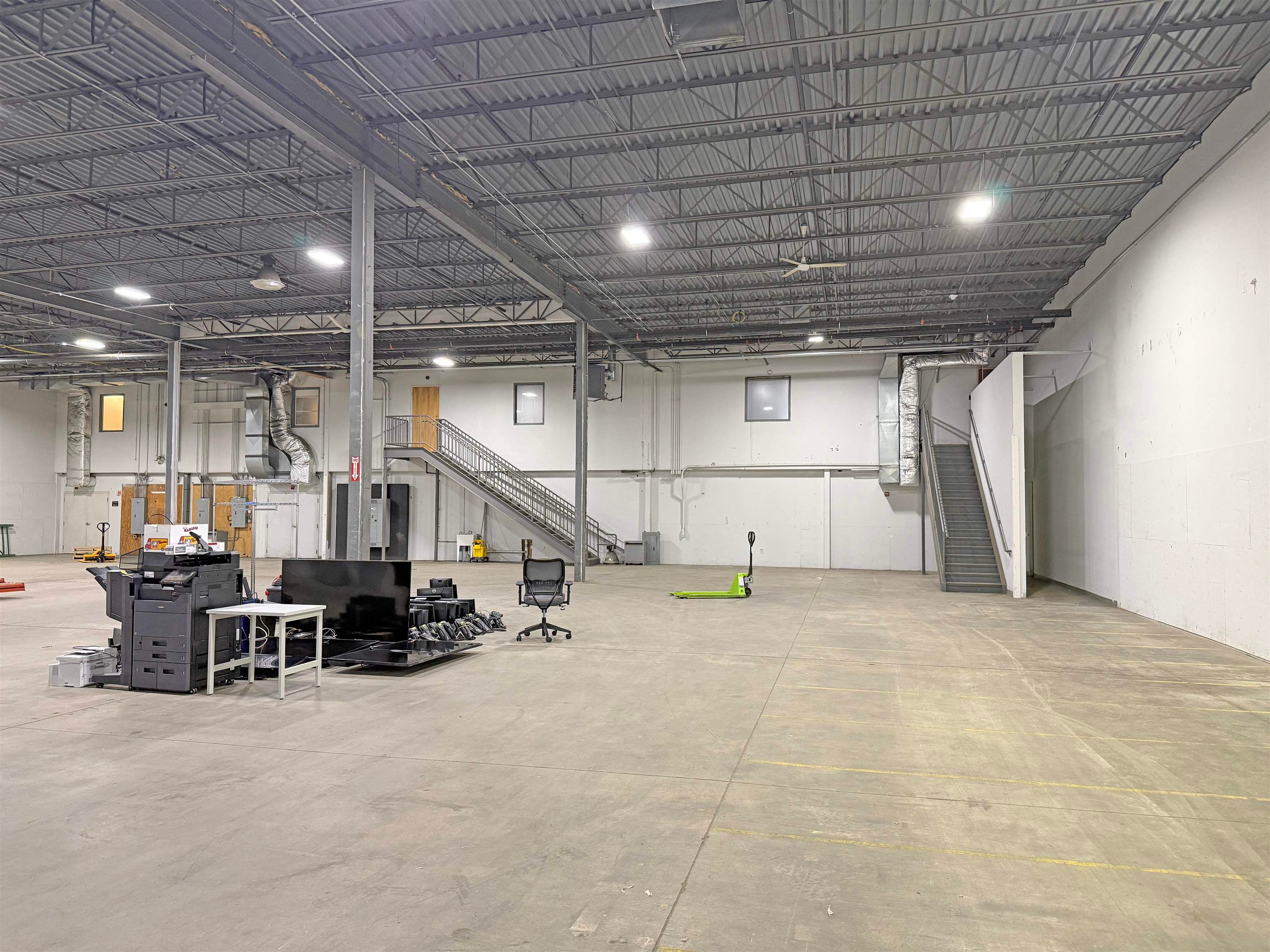 125 Aviation Avenue - Photo 2