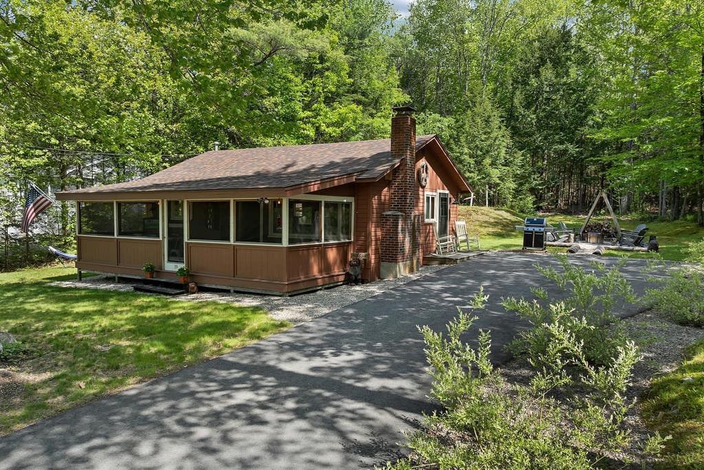 Photo of 19 New Road, Tuftonboro, NH 03850 (MLS # 5092094)