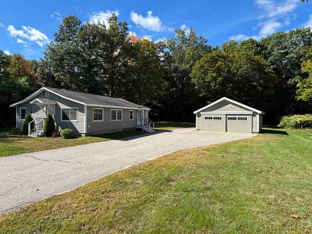 Photo of 108 US Route 302 Route, Bartlett, NH 03812 (MLS # 5111639)