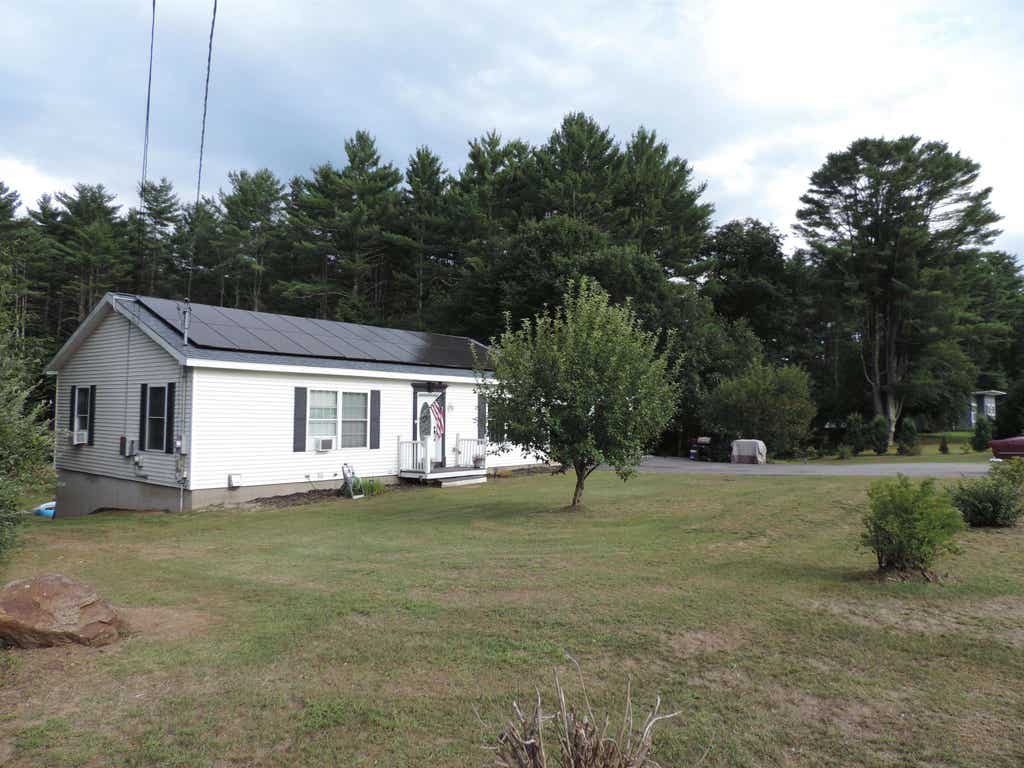 Photo of 262 Daniel Webster Highway, Boscawen, NH 03303 (MLS # 5105201)
