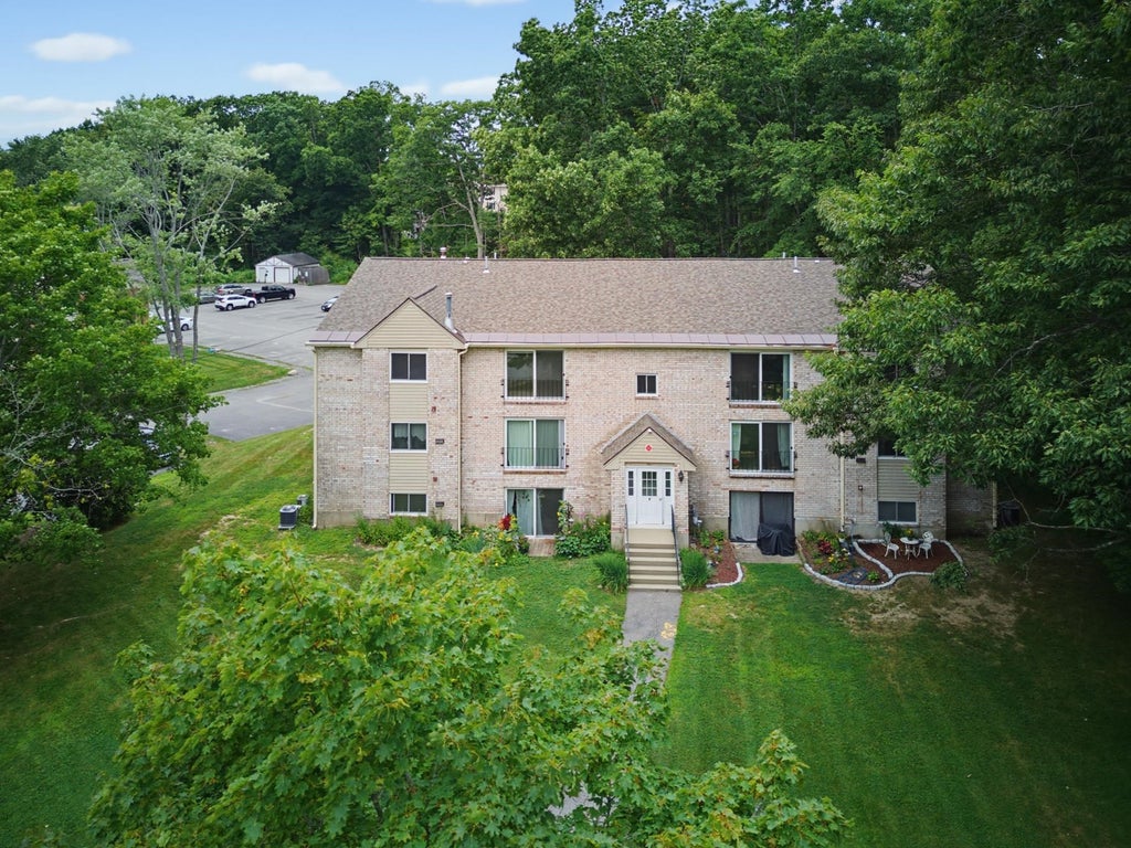 Photo of 5 Brookside Drive #9, Exeter, NH 03833 (MLS # 5101881)