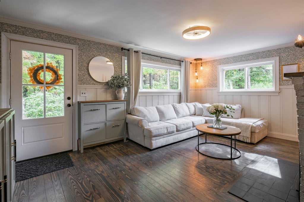 Photo of 29 Longa Road, Merrimack, NH 03054 (MLS # 5114589)
