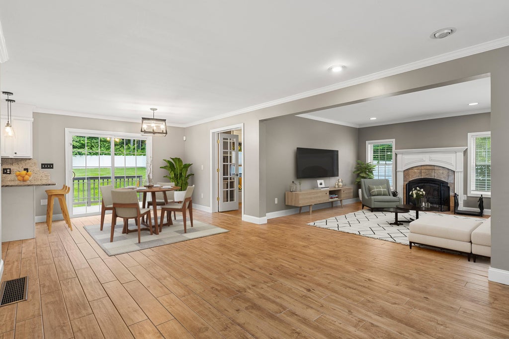 Photo of 503 Ashley Drive, Pembroke, NH 03275 (MLS # 5095757)