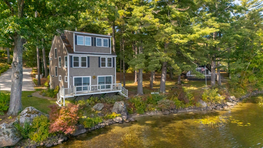 Photo of 610 Oakdale Road, Bradford, NH 03221 (MLS # 5114207)
