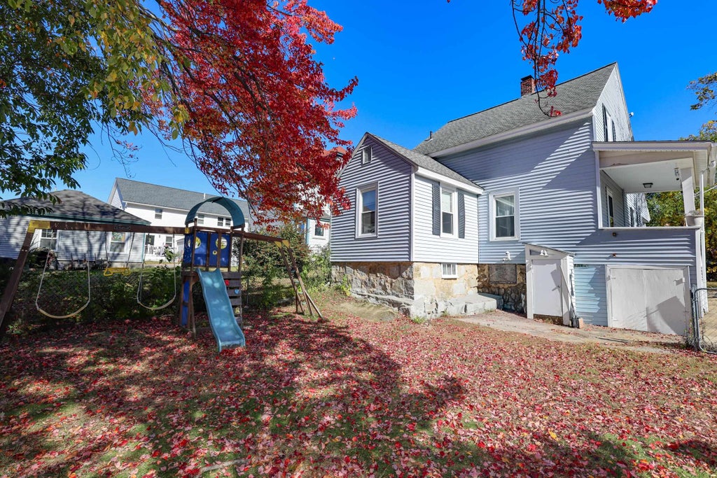 Photo of 29 S Hall Street, Manchester, NH 03103 (MLS # 5115114)