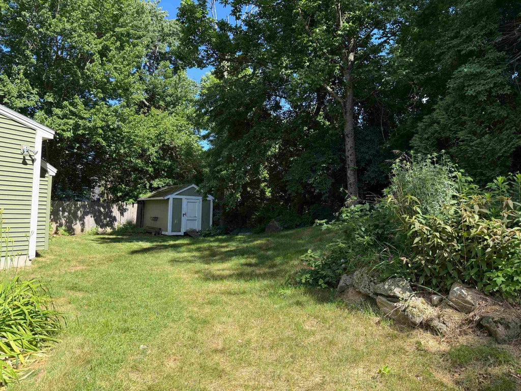 Photo of 48 Mcintyre Court, Manchester, NH 03104 (MLS # 5095745)