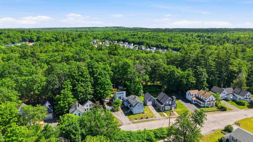 Photo of 48 Lone Star Avenue, Farmington, NH 03835 (MLS # 5094392)
