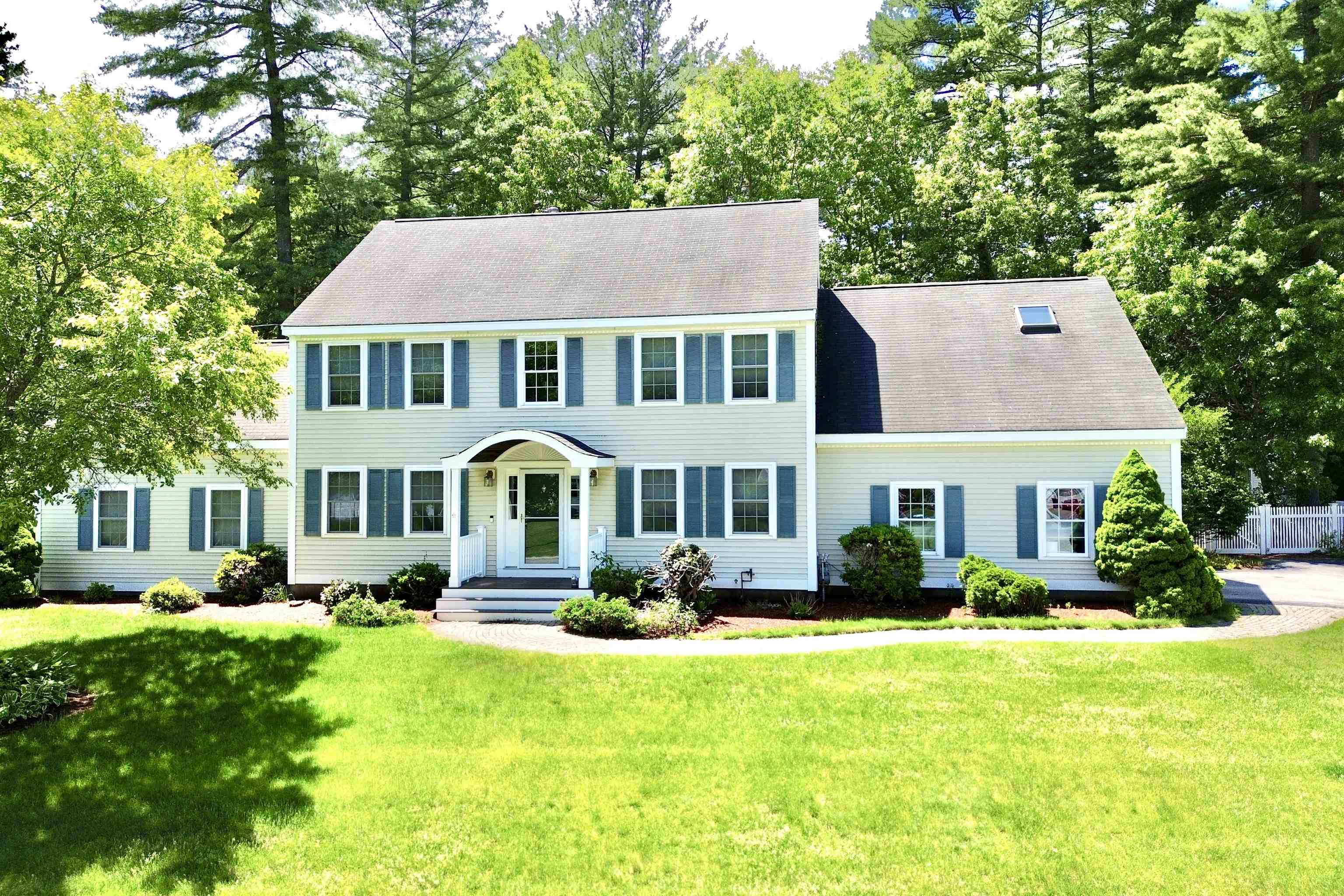 8 Sandstone Drive