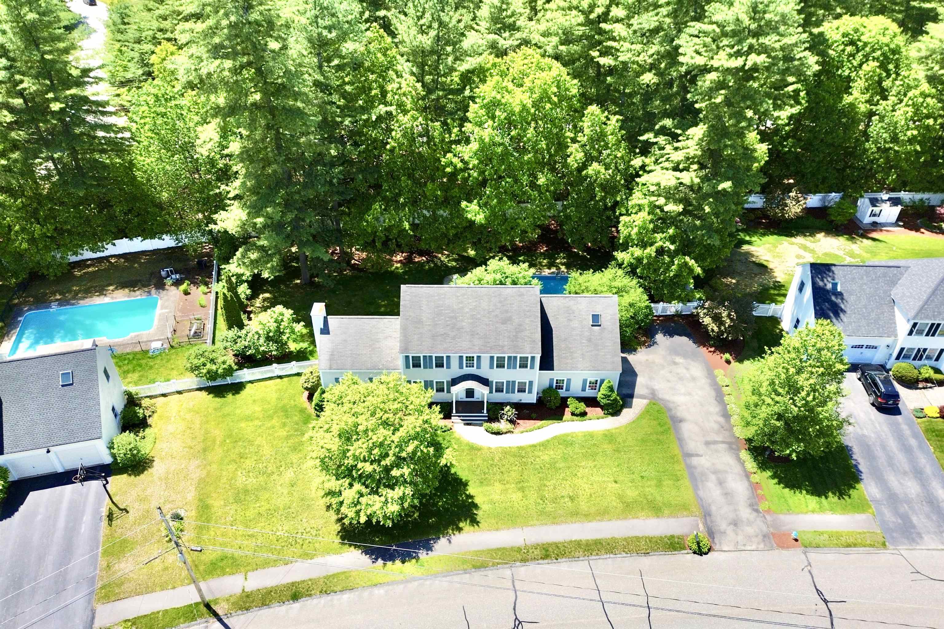 8 Sandstone Drive