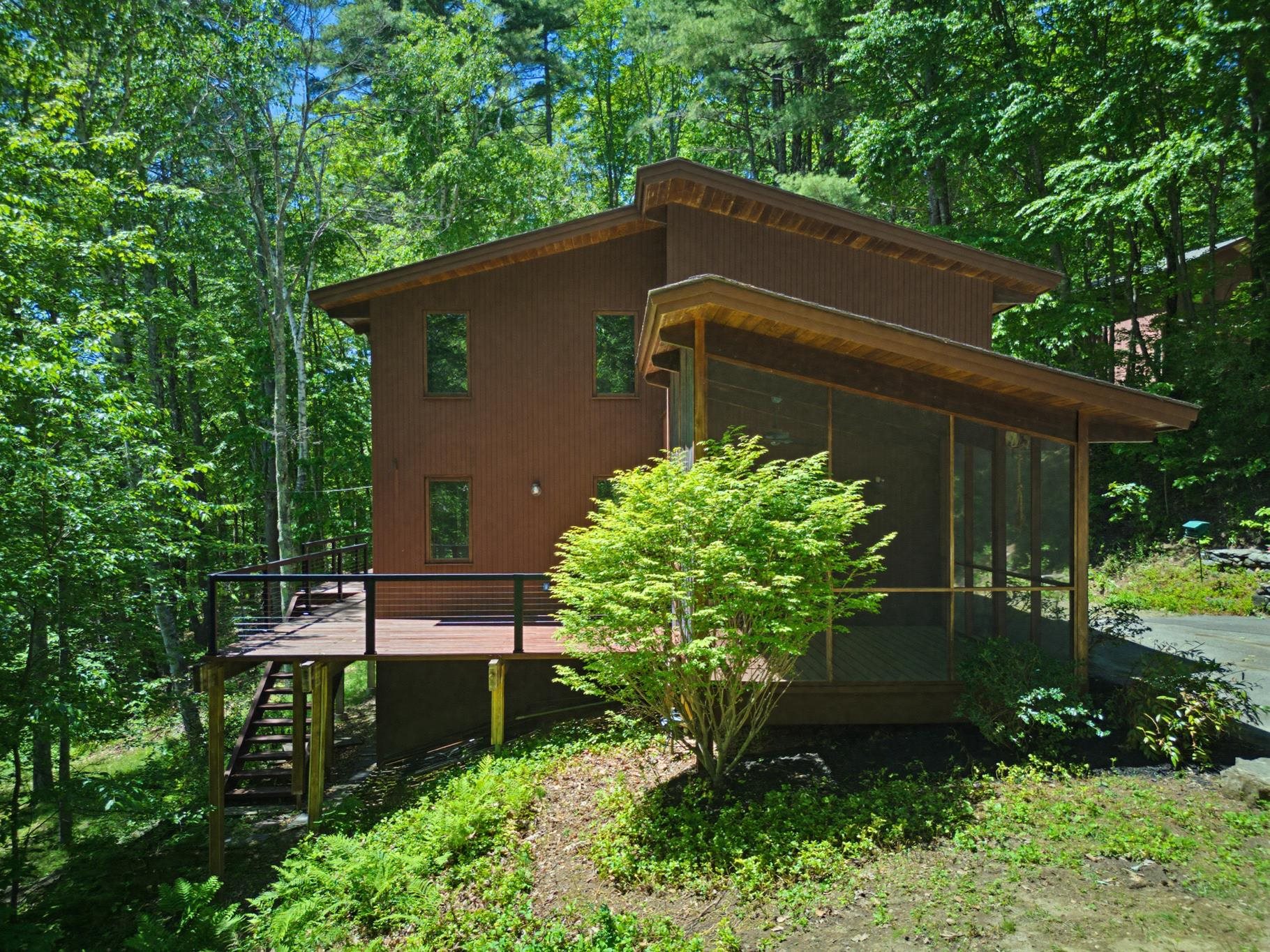 18 Treehouse Way