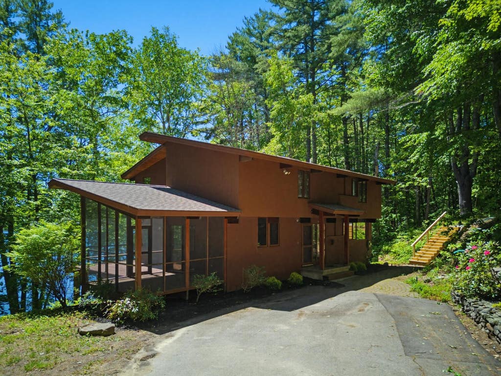 Photo of 18 Treehouse Way, Barrington, NH 03825 (MLS # 5091019)