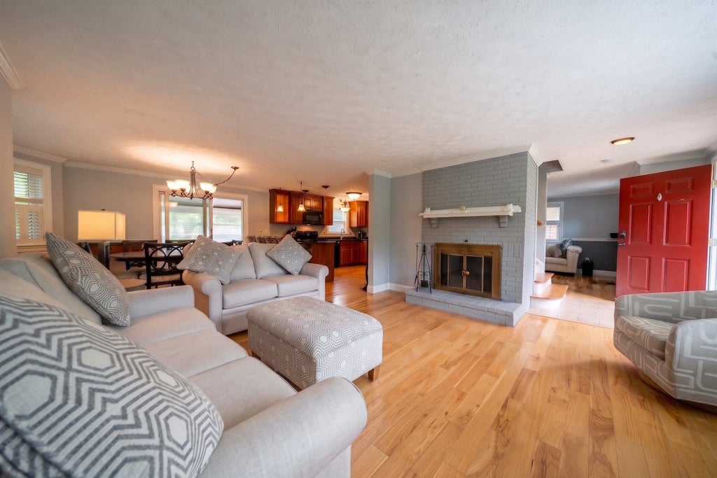 Photo of 246 Winding Pond Road, Londonderry, NH 03053 (MLS # 5097379)