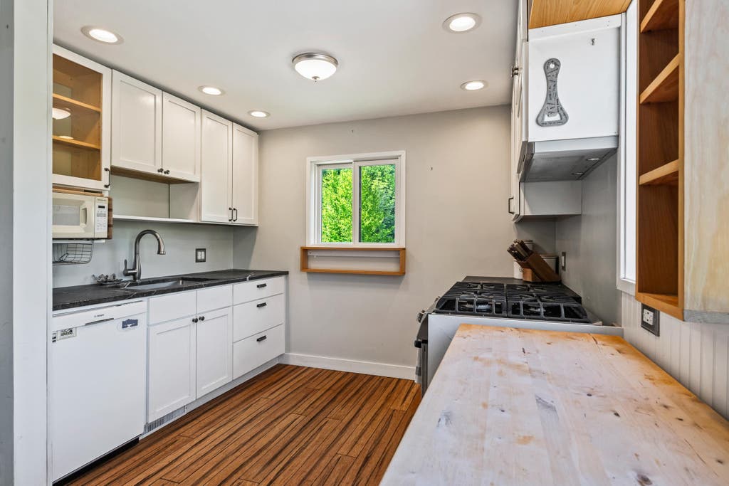 Photo of 626 High Street, Madison, NH 03875 (MLS # 5102110)